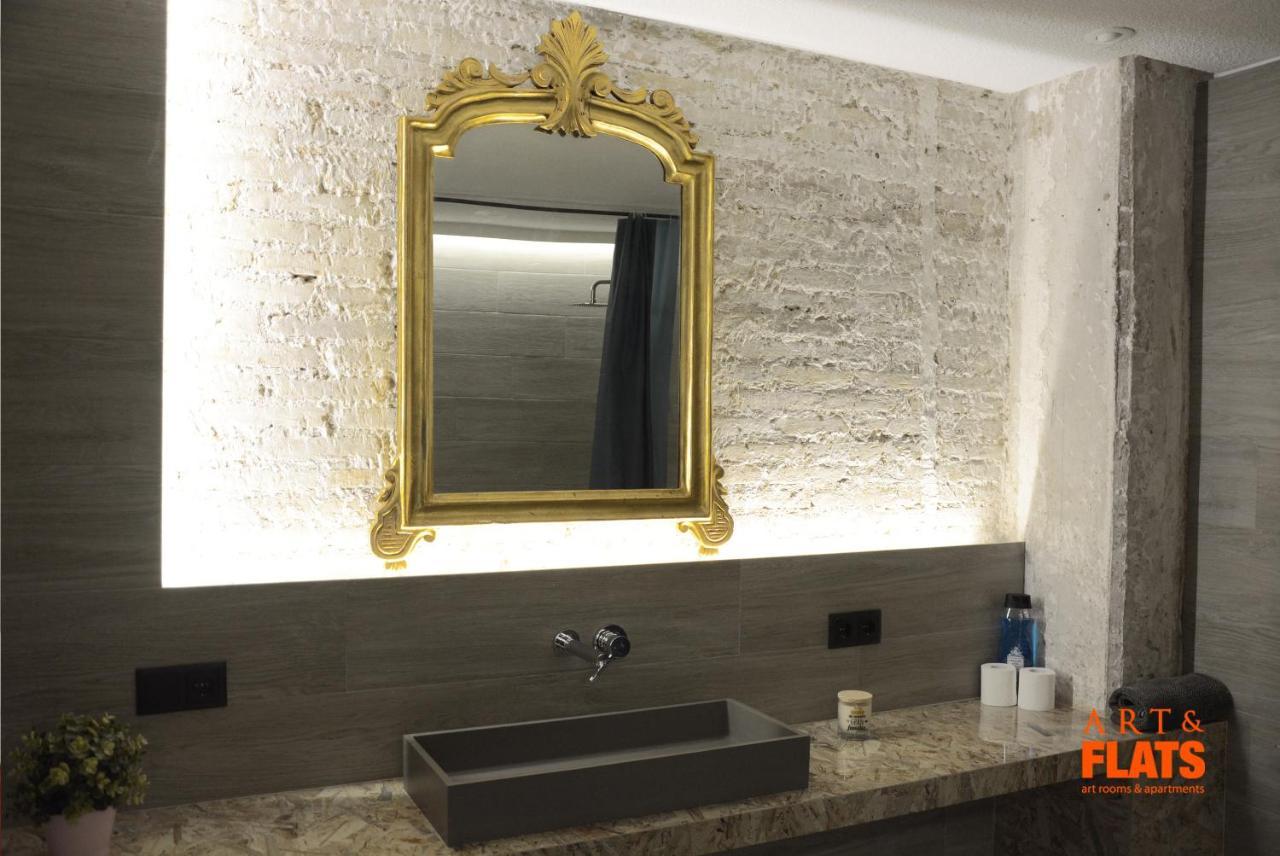Art&Flats Hostel Walencja Zewnętrze zdjęcie