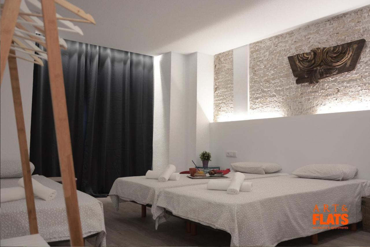Art&Flats Hostel Walencja Zewnętrze zdjęcie
