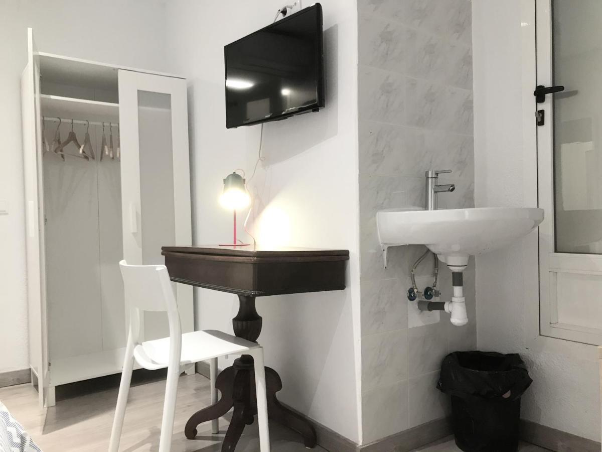 Art&Flats Hostel Walencja Zewnętrze zdjęcie