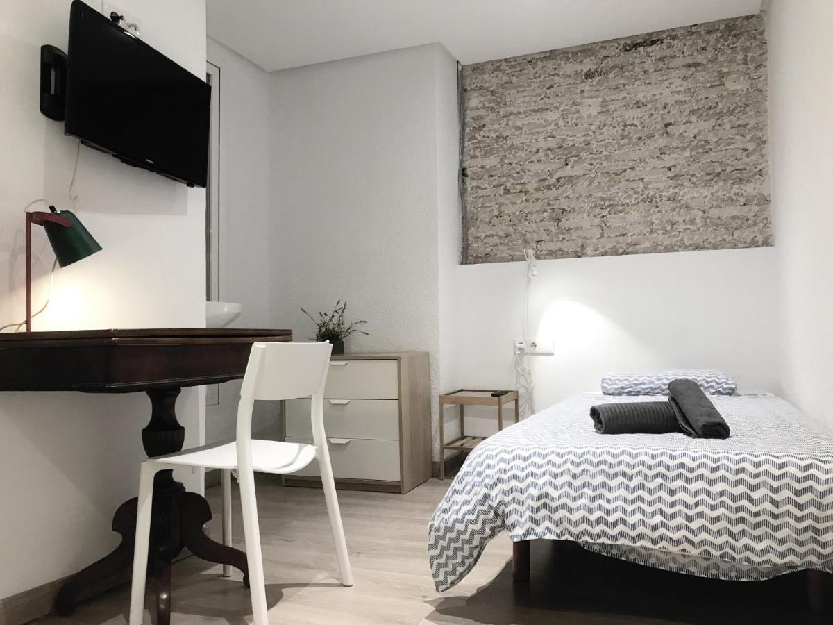 Art&Flats Hostel Walencja Zewnętrze zdjęcie